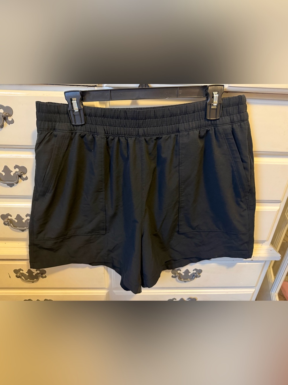 Athleta Black Women's Athletic Pull-On Shorts